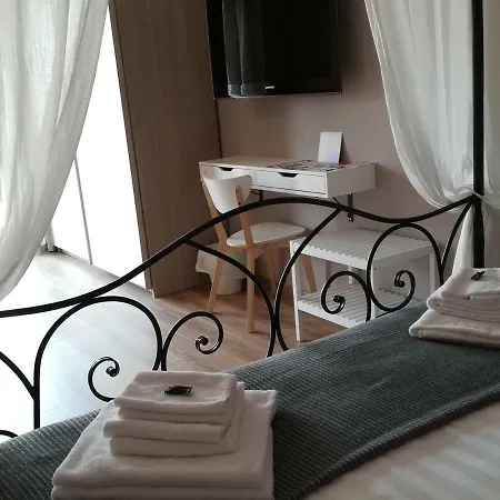 Domus Flavii Re Di Сasa de vacaciones